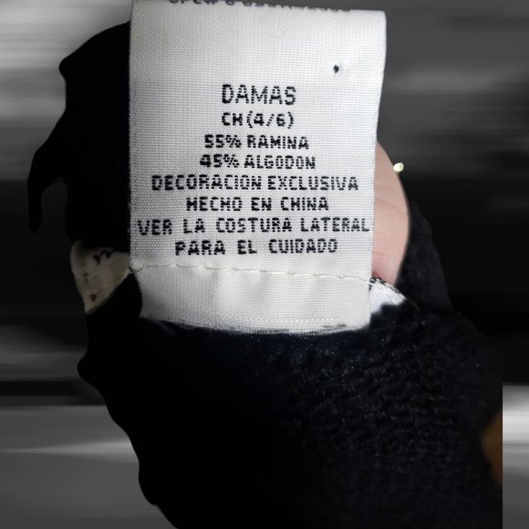 Vintage 90's White Stag Halloween Vest - Knit, Embroidered & Beaded - Pumpkins. - Picture 3 of 10